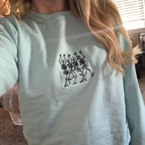 Crewneck sweatshirt